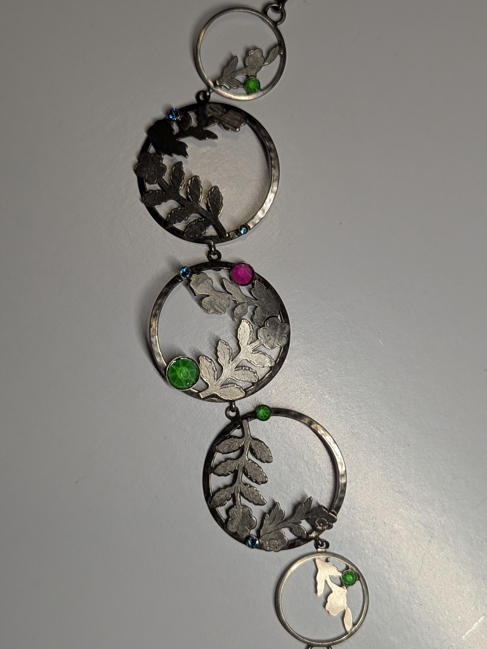 Sorrelli Silver-Tone Floral Circle Bracelet with Green, Pink & Blue Accents
